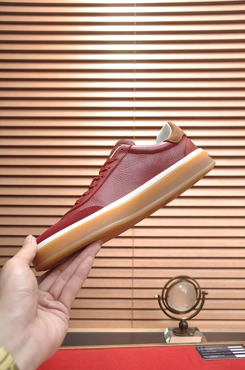 Men's men's shoes 💰540💶【𝐥𝐨𝐫𝐨 𝐏𝐢𝐚𝐧𝐚】lp classic loafers, an Italian treasure brand, the only brand that can match Hermès! Only after wearing it do we realize that we cannot let down our feet. The upper is imported cashmere, the lining of water-dyed cowhide ➕ the cowhide feet, the official original glass rubber outsole, and the pendant. Exclusive original packaging (tag ➕ brand paper ➕ outer box ➕ hand bag) code number: 38-45
